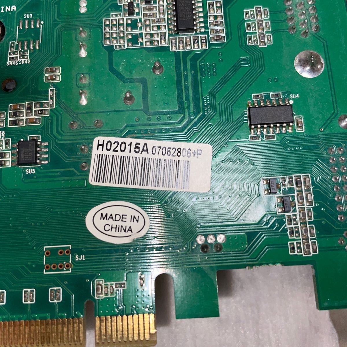 7300GT  PCI-E 256MB  DDR2 TV-OUT  DVI        ビデオカード