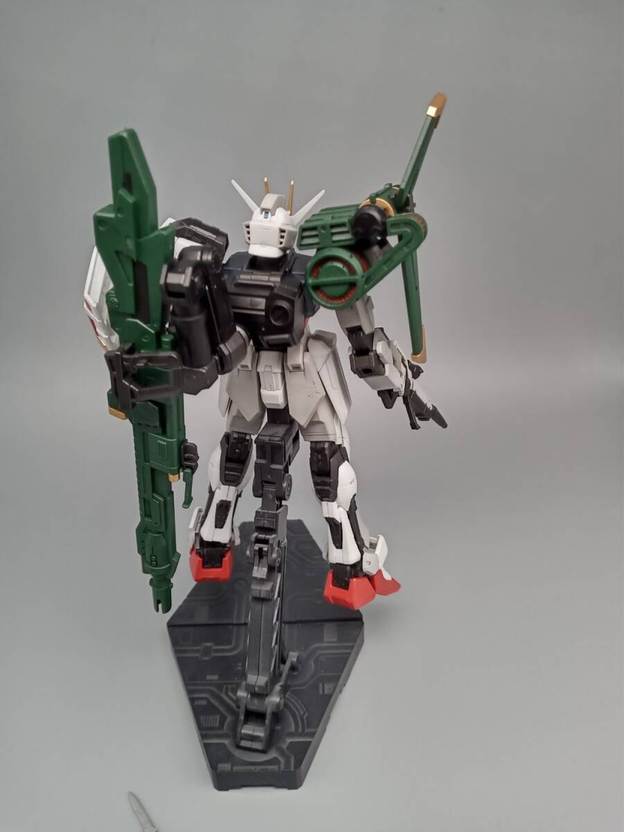 塗装完成品 RG 1/144 エールストライクガンダム ランチャーパック　(機動戦士 ガンプラ プラモデル SEED キラ)　_画像6