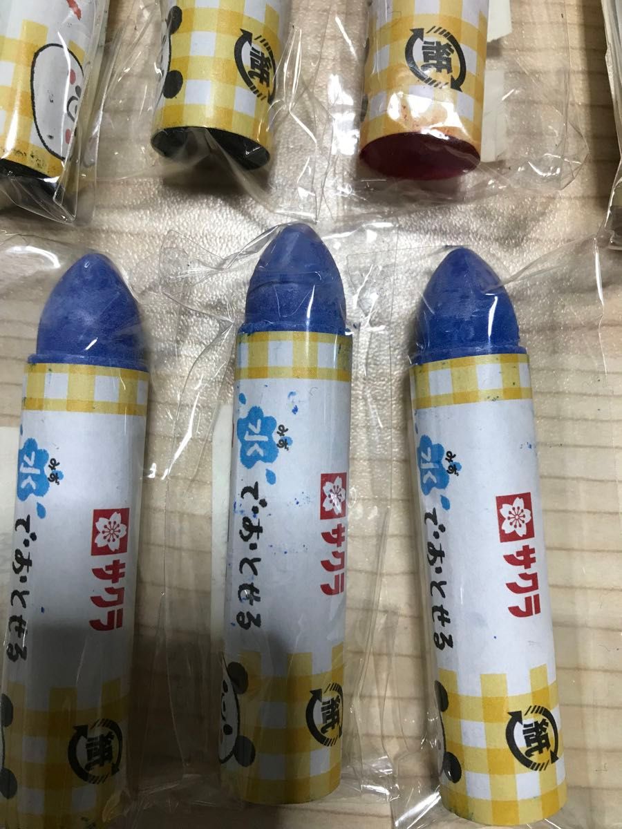 サクラクレパス　水で落とせるクレヨン　単色赤黒青　バラ売り