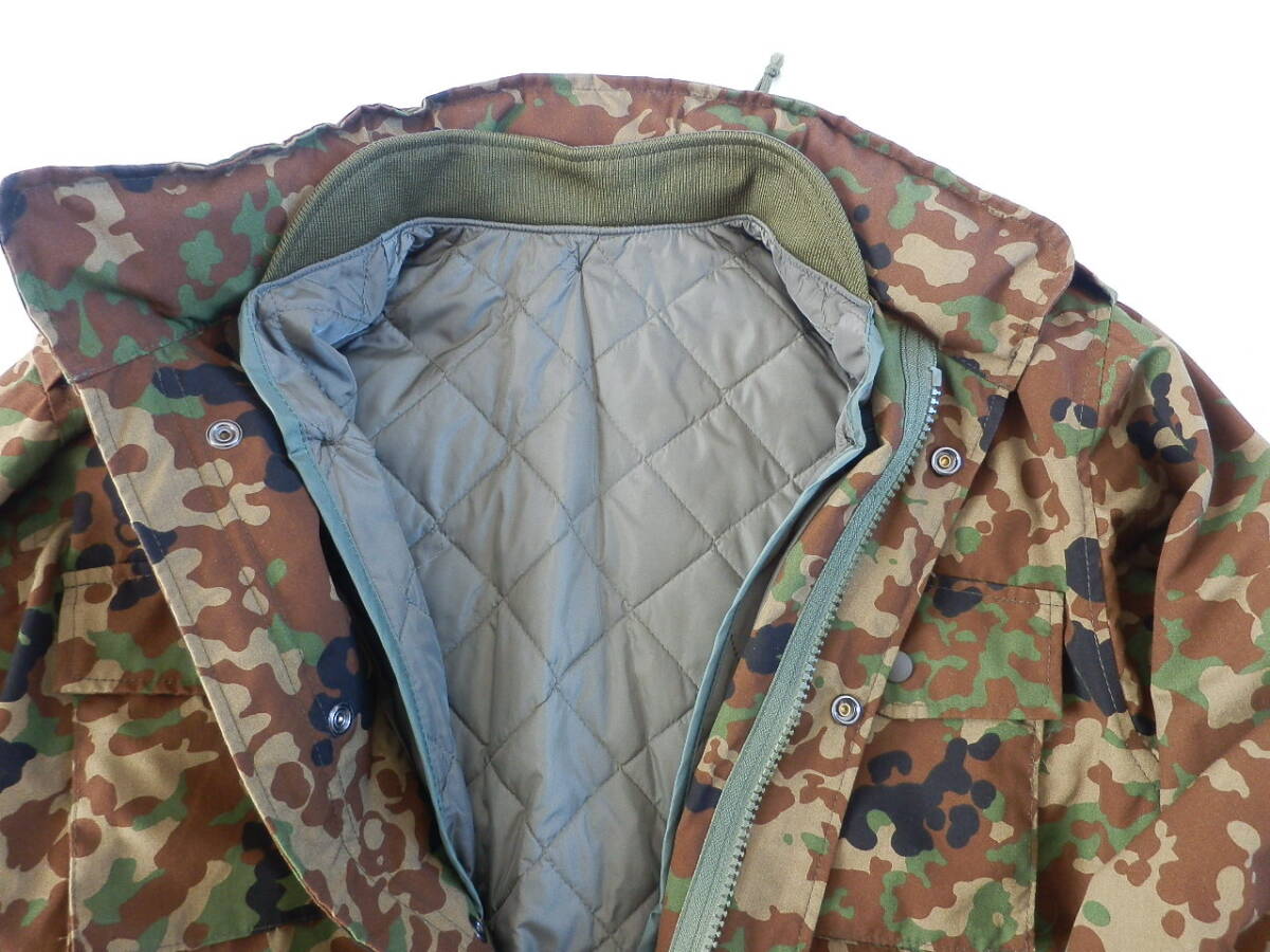 陸上自衛隊 迷彩Ⅱ型戦闘防寒外衣 上衣 （モデル品） の画像6