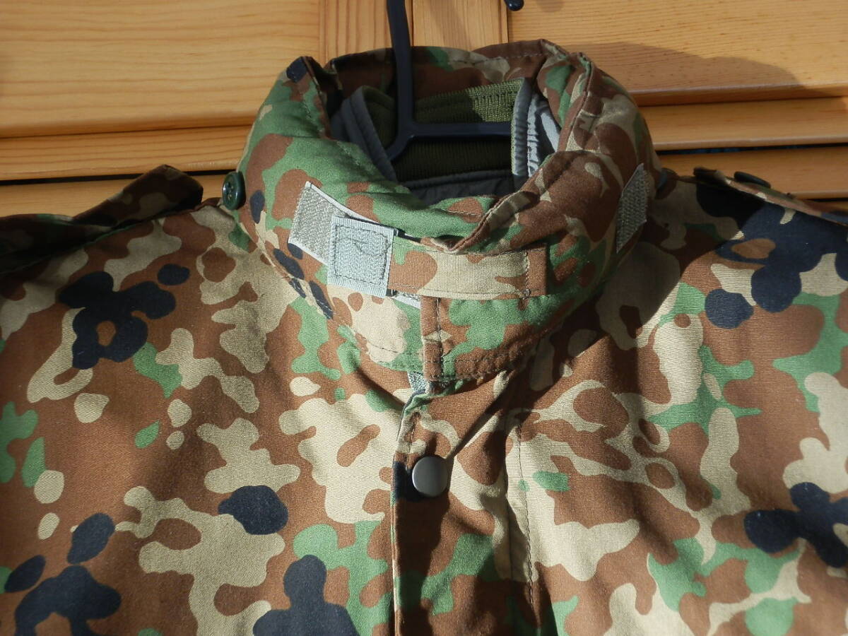 陸上自衛隊 迷彩Ⅱ型戦闘防寒外衣 上衣 （モデル品） の画像8