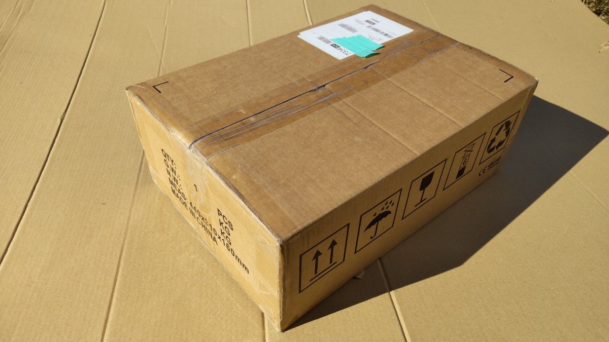 グリッドタイインバーター SUN-1000G2-M 逆潮流リミッター付き グリッドタイインバーター SUN-1000G2-M 逆潮流リミッター付き
