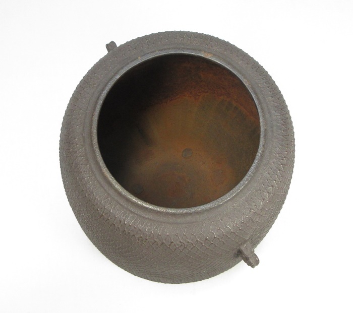 G1279】茶道具 釜師 畠春斎 網地文 尻張釜 共箱 栞付き 即決 G1279】茶道具 釜師 畠春斎 網地文 尻張釜 共箱 栞付き 即決