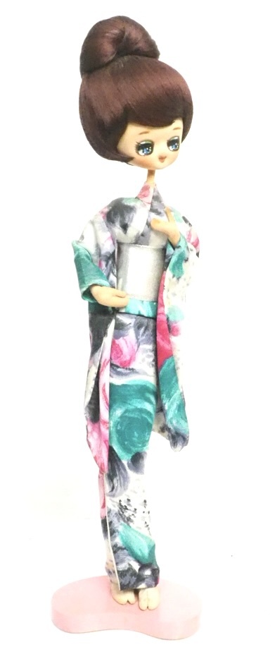 ハイカラな着物と美しい佇まいのお人形！昭和レトロ スキヨ人形研究所 リボンドール 着物ポーズ人形 置物 1960〜1970年代 KHO603