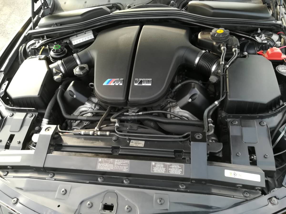 BMW M6 V10 custom vehicle E63