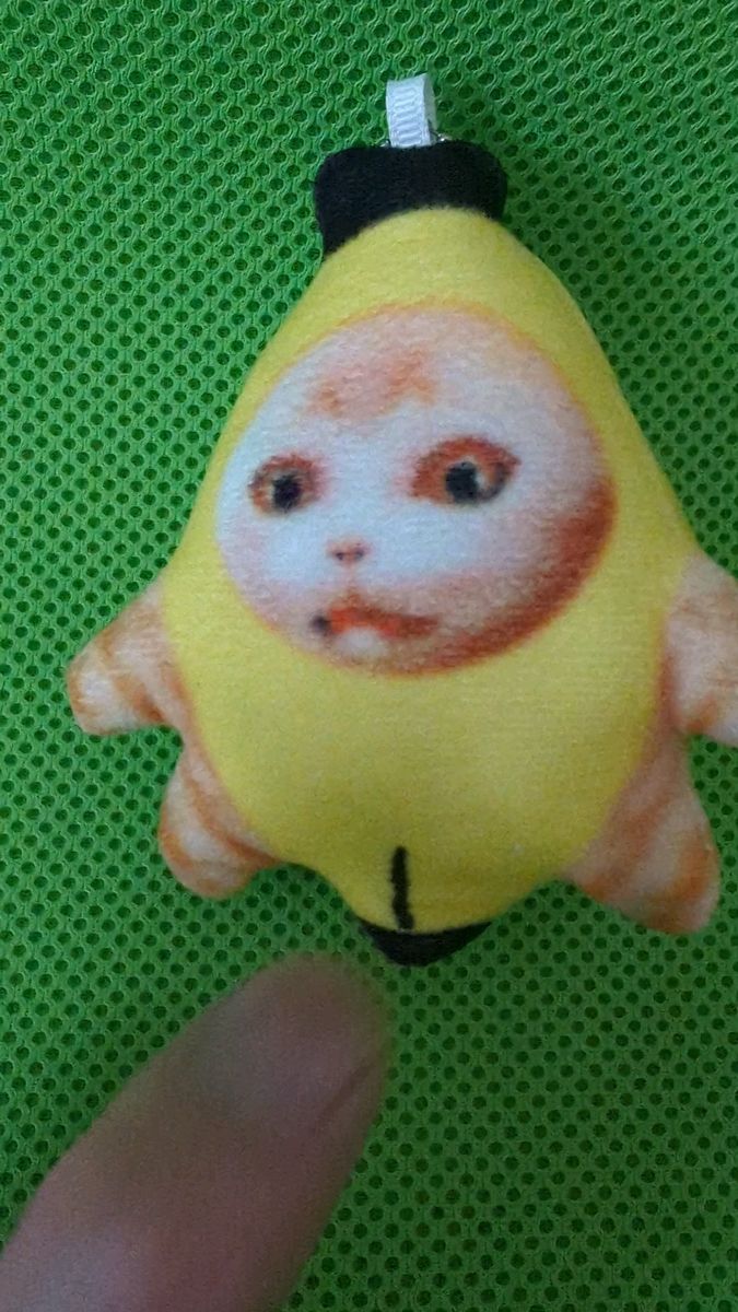 ハッピー猫バナナマスコット。即購入可能。