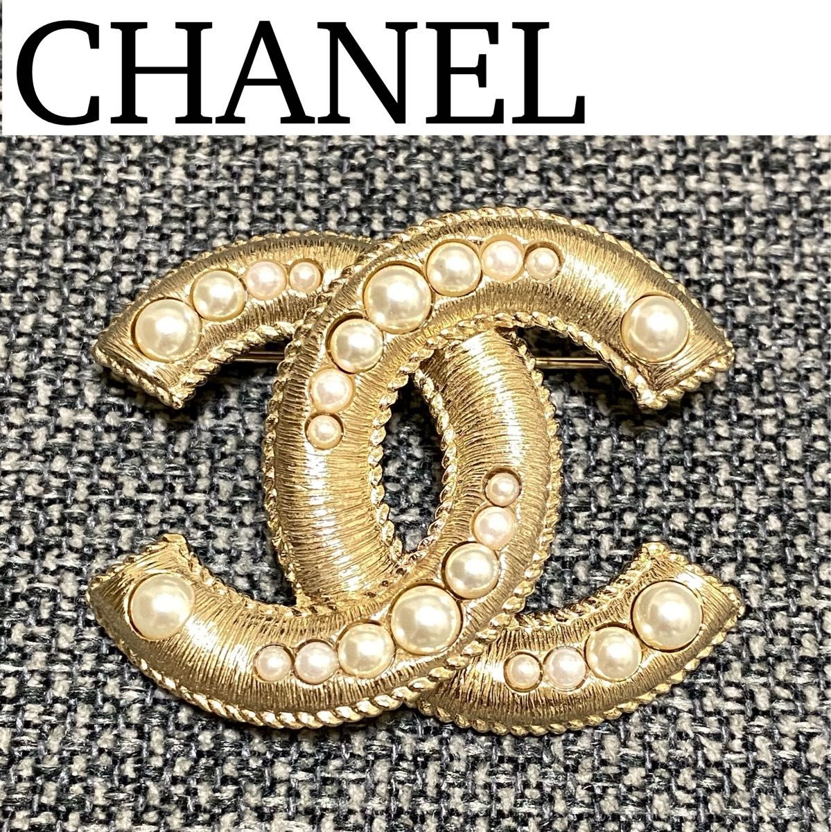 CHANEL シャネル　ココマーク　パールブローチ　ゴールドカラー