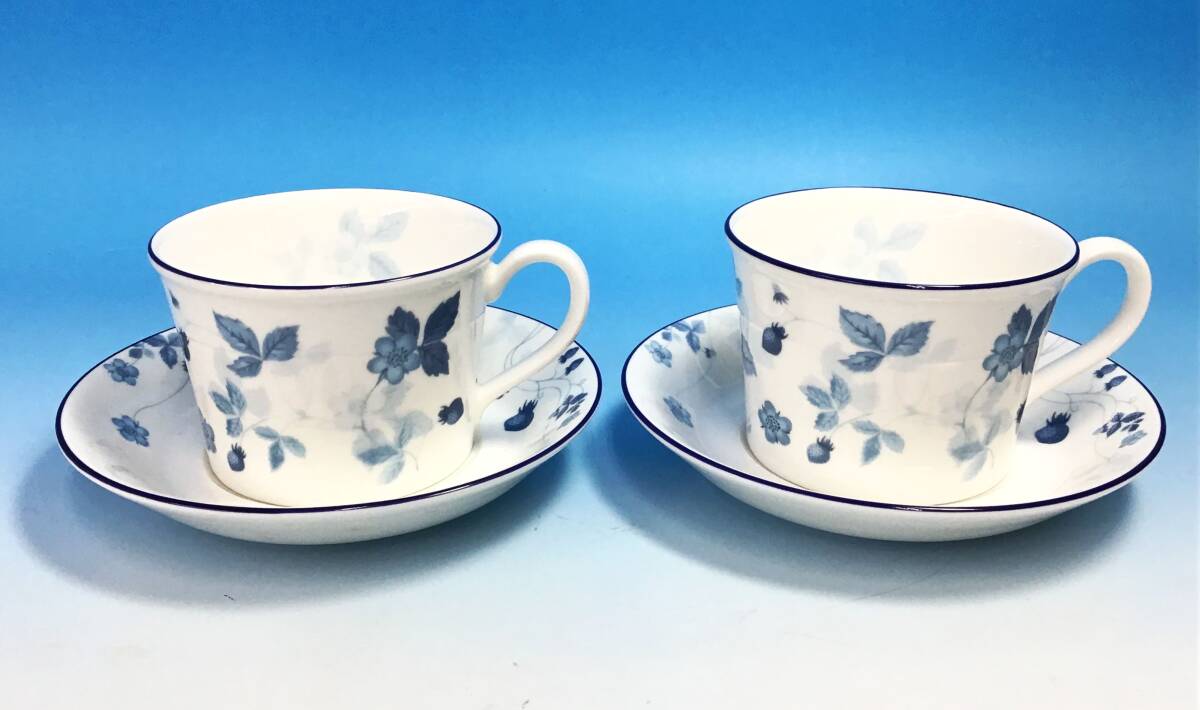 2客セット WEDGWOOD ワイルドストロベリー ブルー カップ&ソーサー 洋食器 ペア WILD STRAWBERRY ウェッジウッド_画像1