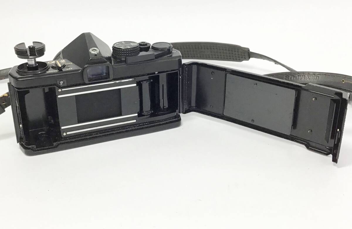 OLYMPUS OM-2 一眼レフ フィルムカメラ 本体 ボディ/レンズ AUTO-S G.ZUIKO 1:1.4 f=50mm 黒/ブラック ケース オリンパスの画像7