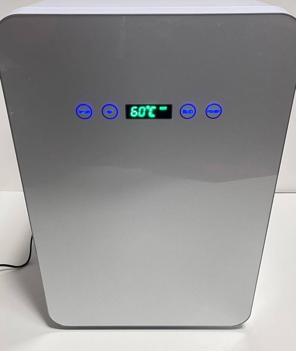 VERSOS 冷温庫 24L -9℃~60℃ 保冷庫 日本製ダブルペルチェ ミニ冷蔵庫 小型冷蔵庫 温度調節可能 温度表示 保冷温庫 AC/DC両電源 _画像2