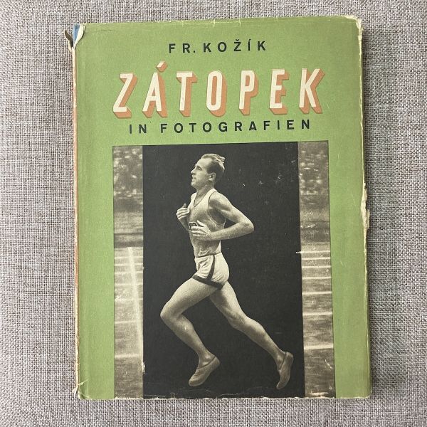 1円スタート ドイツ古書 ZATOPEK IN FOTOGRAFIEN エミール・ザトペック 勝利への人間記録 書籍_画像1