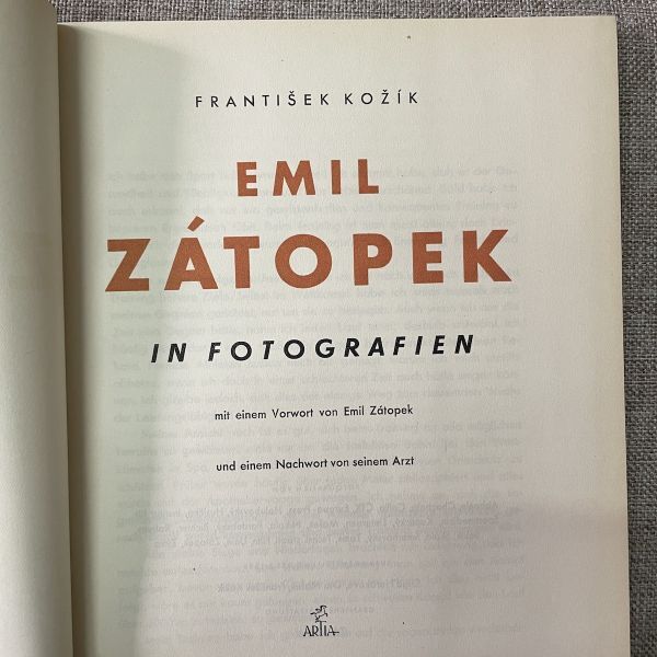1円スタート ドイツ古書 ZATOPEK IN FOTOGRAFIEN エミール・ザトペック 勝利への人間記録 書籍_画像2