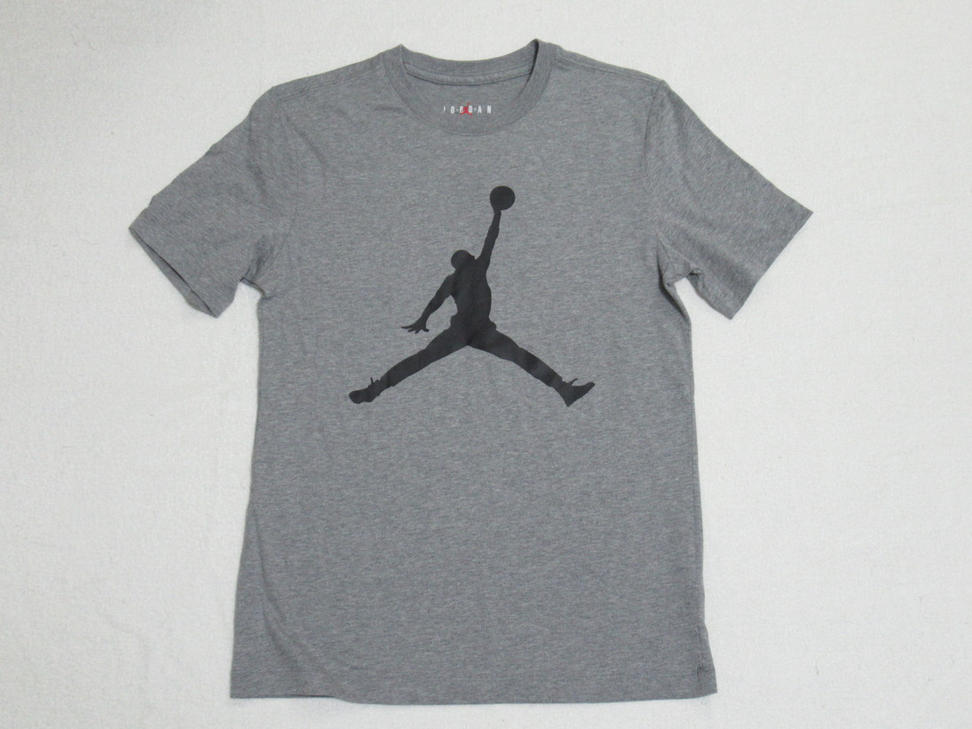 NIKE AIR JORDAN ジャンプマン Tシャツ ハーフパンツ セットアップ グレー XS S エアジョーダン 上下セット ジュニア バスケ CJ0922 DD2324_画像2