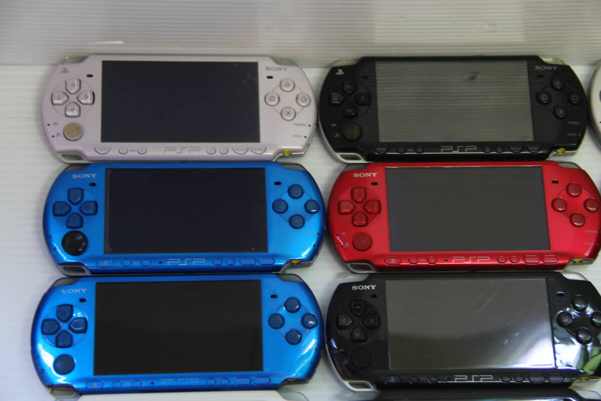 SONY PSP本体 PSP-3000/2000/1000 まとめて12個セット 送料無料 動作未確認のためジャンク品扱い_画像2