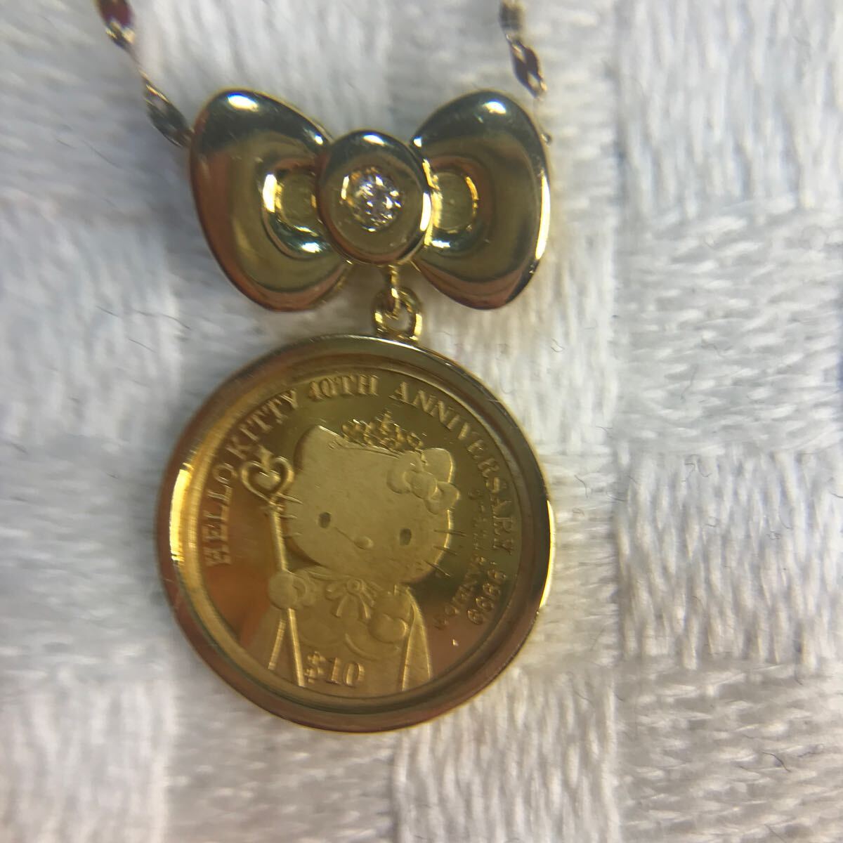 Yahoo!オークション - レア ハローキティ40thアニバーサリー金貨 Yahoo!オークション - レア ハローキティ40thアニバーサリー金貨