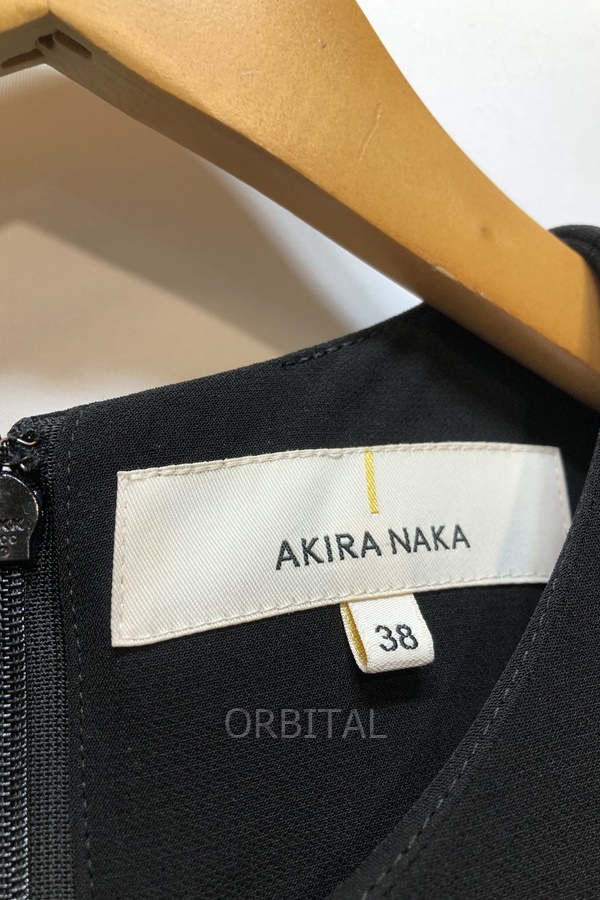 経堂) アキラナカ AKIRA NAKA パネルドレープ ワンピース サイズ38 定価4.6万位 AR1615BK レディース_画像6