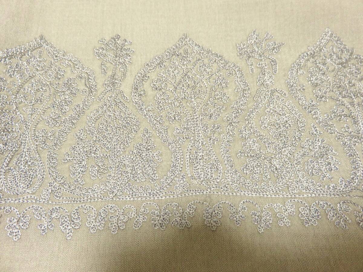 未使用タグ付 TARA BLANCA シルク ウール 刺繍ストール ライトグレー 約53×172cm マシーン刺繍 マフラー ショール 羽織り ターラ ブランカの画像7