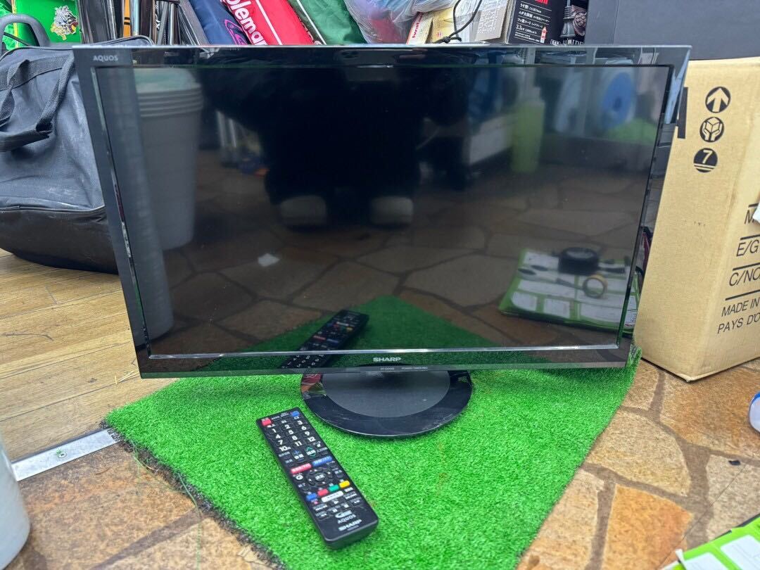 ○GW8728 SHARP AQUOS 24V型 液晶テレビ 2t-c24AD 18年製○の画像1