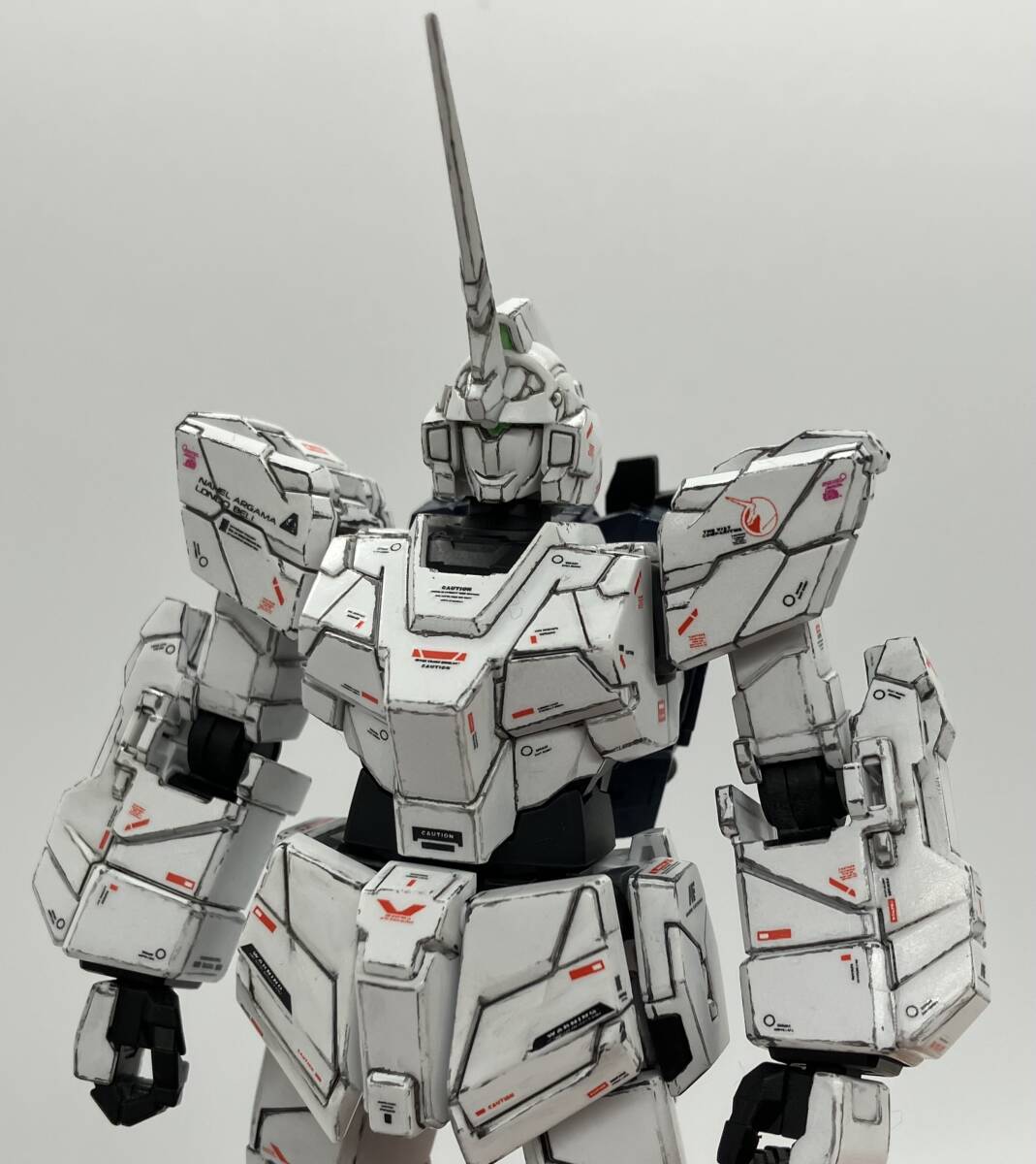 HGUC 1/144 RX-0 ユニコーンガンダム ユニコーンモード 塗装済み完成品の画像4