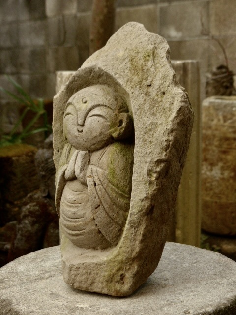 お祈り地蔵様の石像h32cm お地蔵さん 祠地蔵 地蔵菩薩 石仏 仏像 0318aの画像3