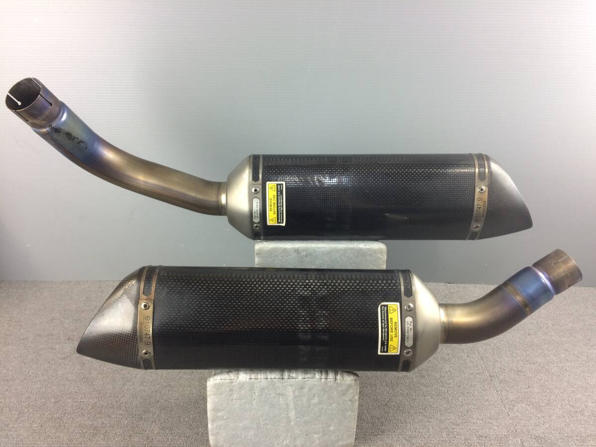 管理番号03410　アクラポビッチ　AKRAPOVIC　YZF-R1　09-14　スリップオン　マフラー　サイレンサー　カーボン_画像3