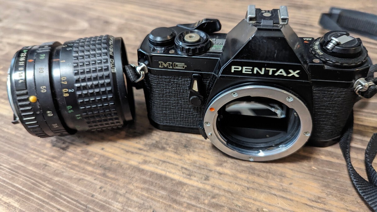 ★★ペンタックス MG 一眼レフカメラ 中古 ジャンク扱い　レンズ　フィルムカメラ　smc PENTAX-A zoom 1:4 35〜70mm _画像7