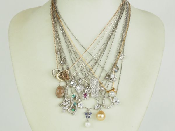 豪華 SILVER 925 デザインネックレス 真珠 色石色々 まとめて 15点セット ペンダント アクセサリー パール ダイヤ調_画像1
