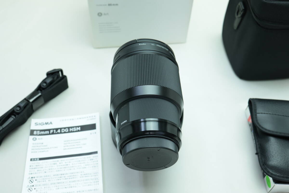 シグマ SIGMA 85mm F1.4 DG HSM Artレンズ+ レンズフィルター付・キヤノン用・美品_画像8