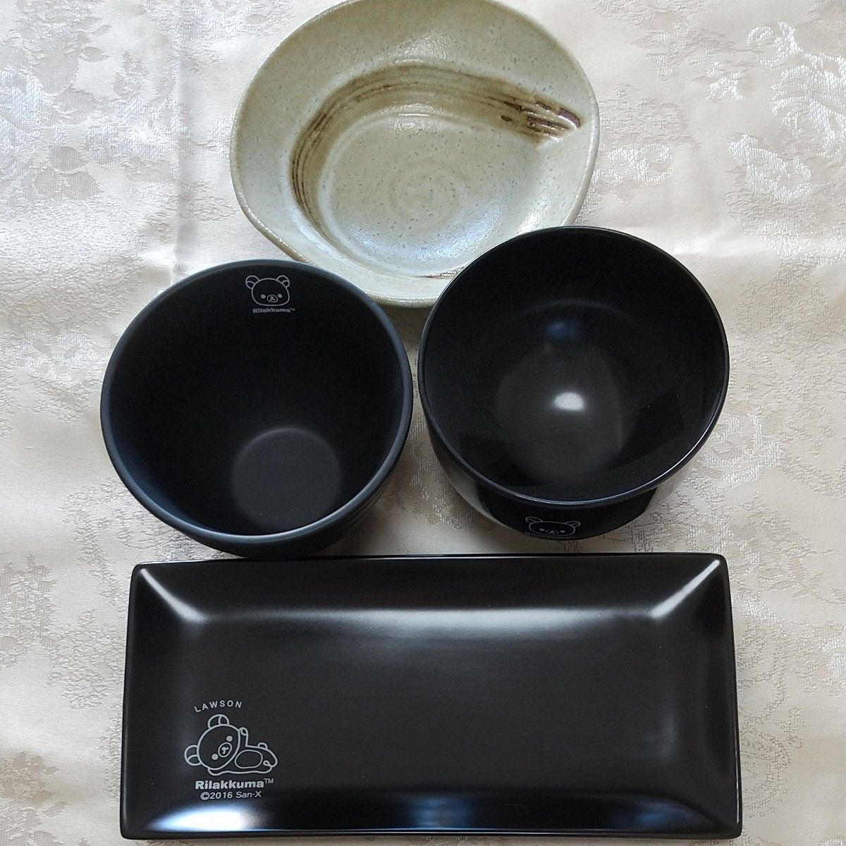 ４点セット【美品】リラックマほか 飯椀 味噌汁椀 角皿 おかず皿 おまとめセット ブラック 黒 和食器 非売品 ローソン