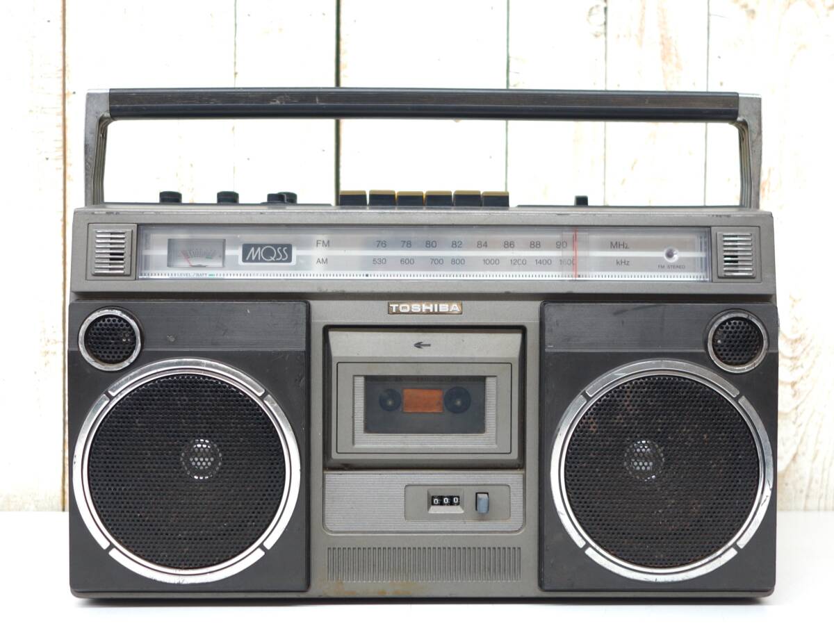 レトロミュージック 　昭和レトロ 当時物＊TOSHIBA 東芝＊ACTAS BOMBEAT6 FM/AM/FM STEREO CASSETTE CORDER ボムビート ラジカセ＊RT-8360S_画像1