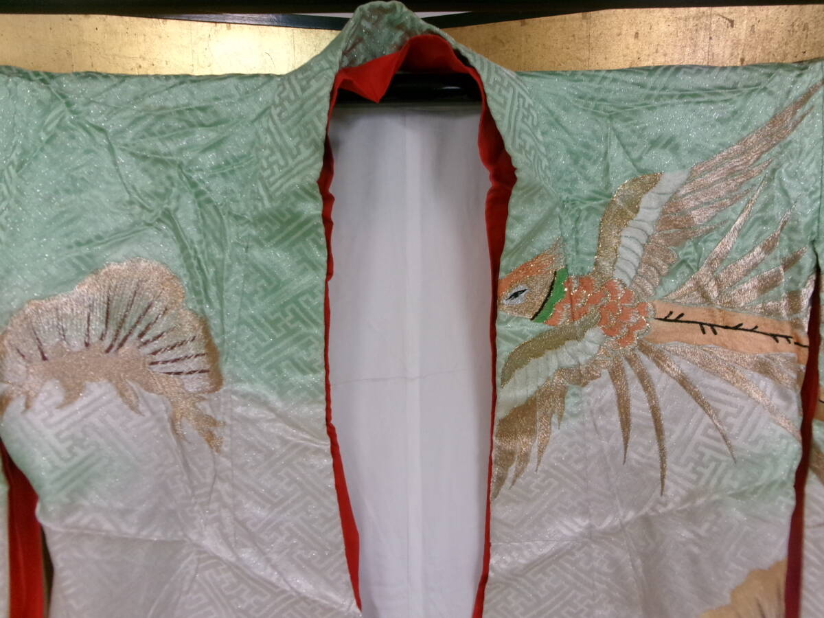 N-531【3-20】★8 婚礼衣裳 色打掛 鳥と松 着物 正絹 刺繍 結婚式 ブライダル 花嫁の画像6