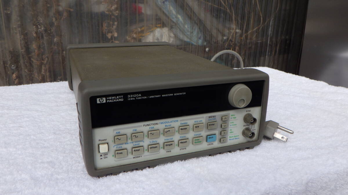 ★HP 33120A 15MHz Function/Arbitrary Waveform Generator ファンクションジェネレータ K325αの画像1