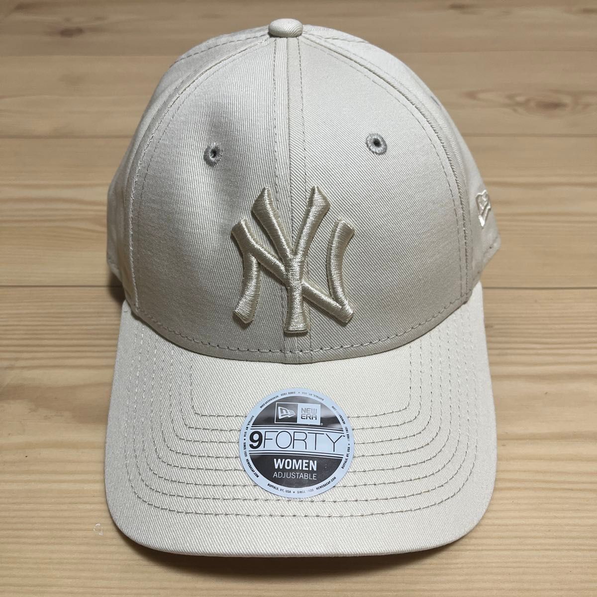 3月末まで期間限定値下げ　訳あり品　ニューエラ　NEW ERA　NY ニューヨークヤンキース　オフホワイト