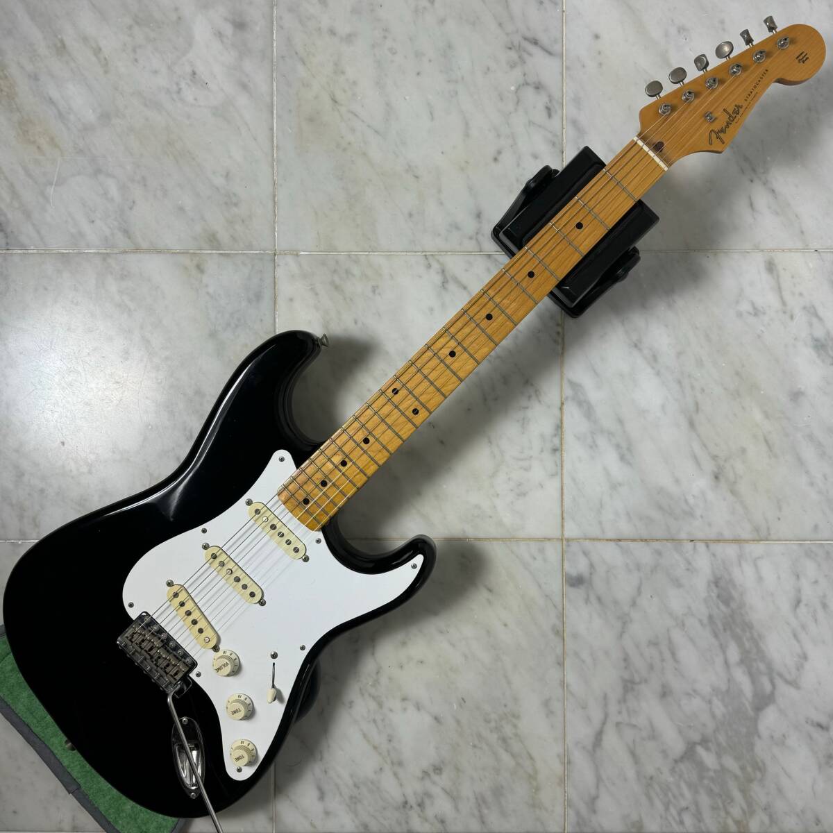 美品 Eシリアル Fender Japan フェンダー ジャパン ストラト ST57-55 フジゲン製 1984年～1997年製 アーム ソフトケース 付属品付の画像1