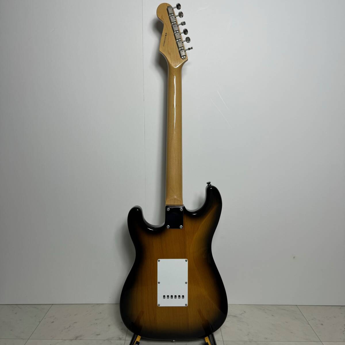 美品 GrassRoots by ESP グラスルーツ Stratocaster ストラトキャスター タイプ エレキギター 2TS アーム付の画像8