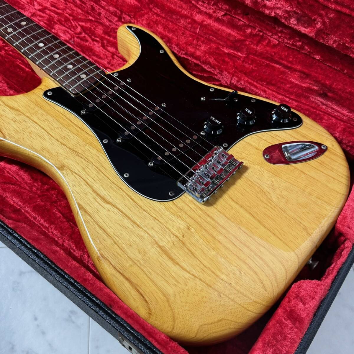美品 軽量 Fender USA Stratocaster Hard Tail Ash 1979年 ビンテージ ストラト ローズ指板 ハードケース付_画像5