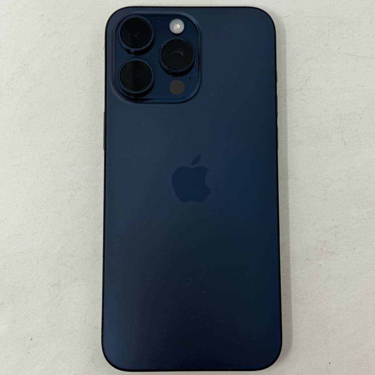 超美品 国内版SIMフリー iPhone 15 Pro Max 512GB MU6X3J/A Blue Titanium ブルーチタニウム バッテリー100% Apple アップルの画像6