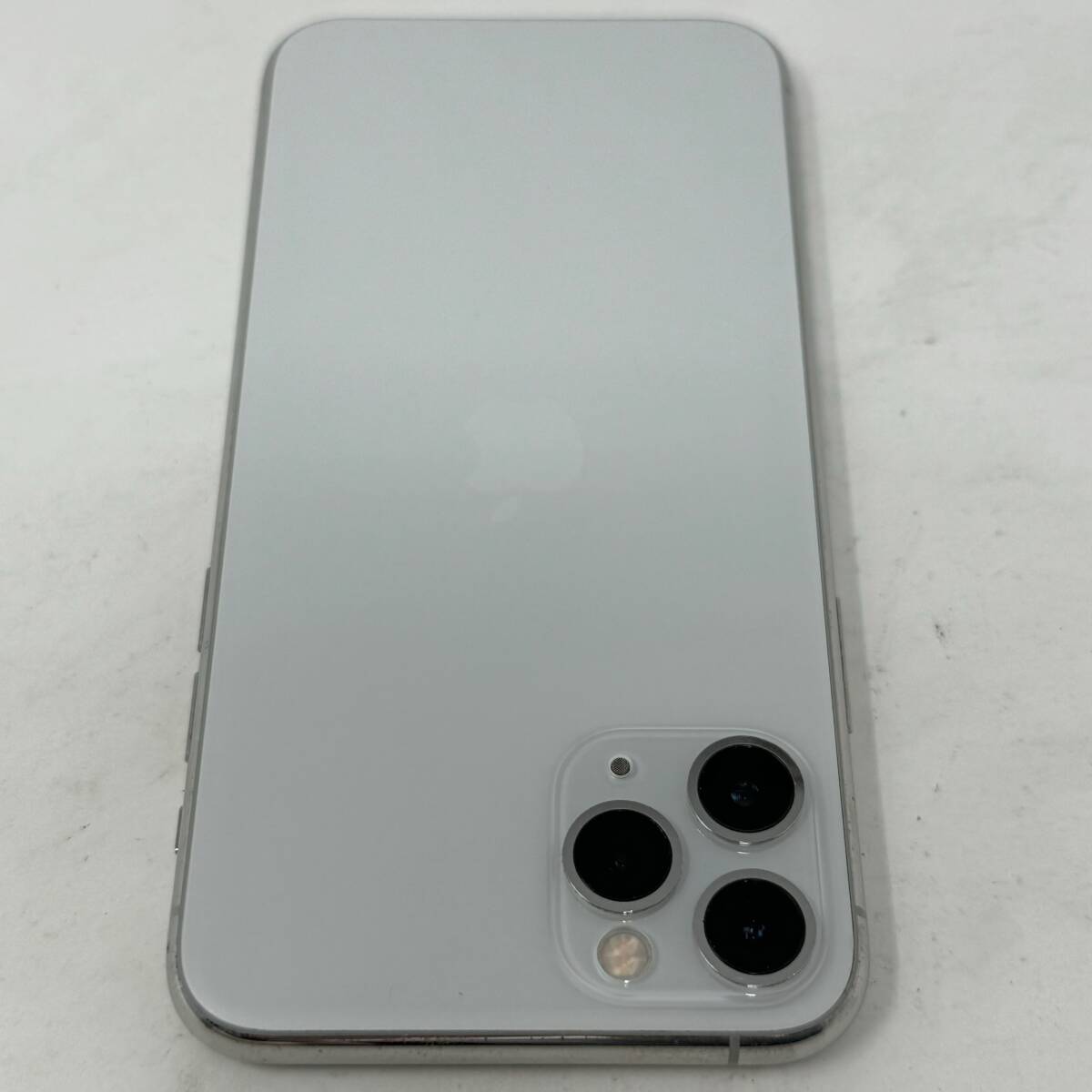 SIMフリー iPhone 11 Pro 256GB MWC82J/A 判定○ シルバー SIMロック解除済 Apple アップルの画像8