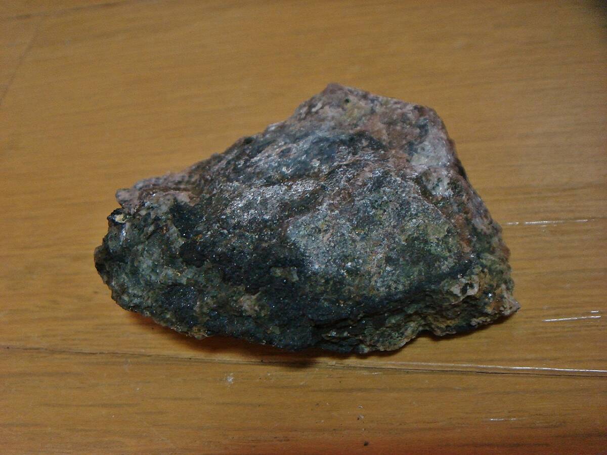 稀少 チェコ産 ピッチブレンド ボトリオイダル状  原石 ラジウム鉱石 ラドンの画像2