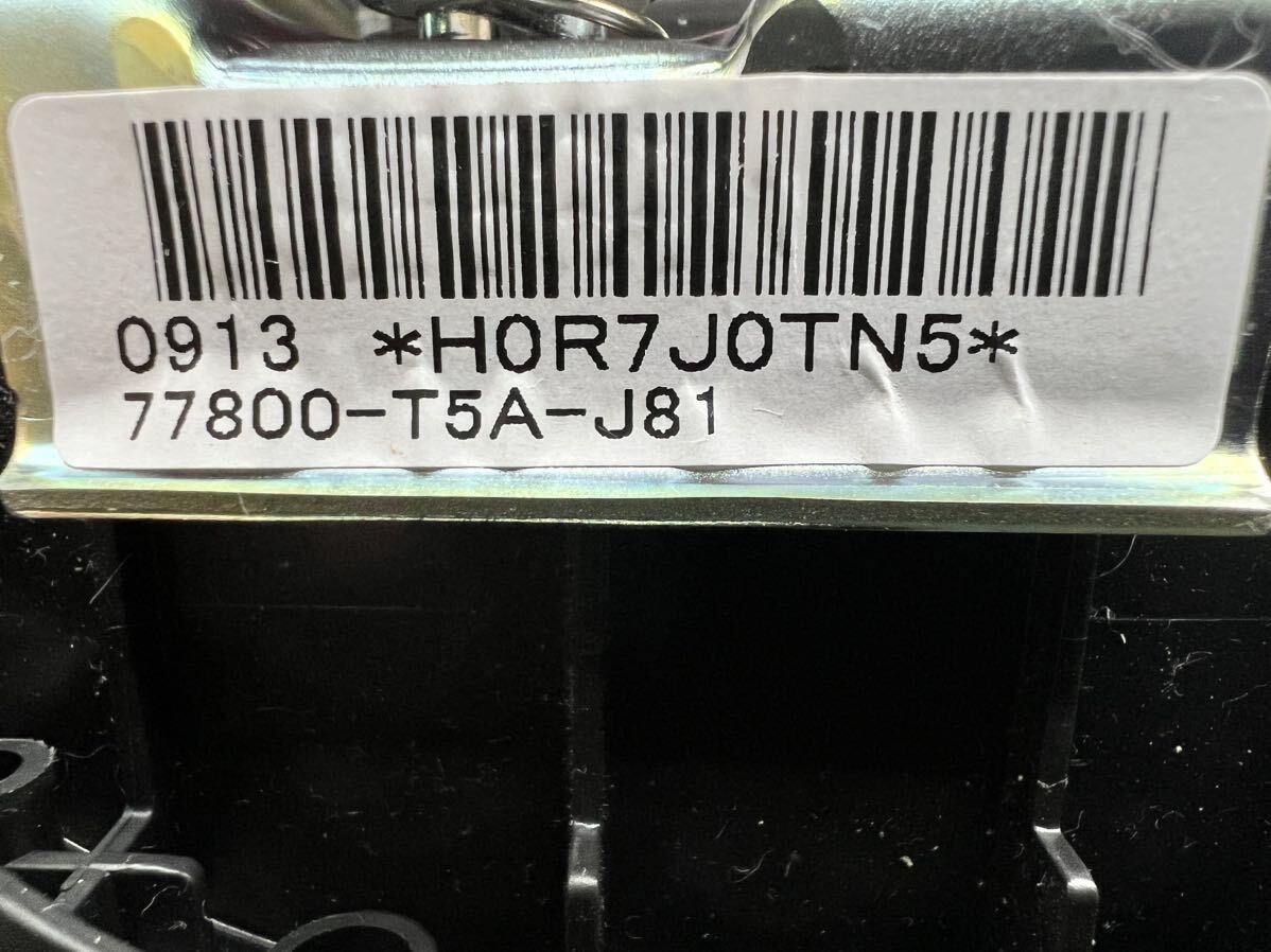 ★ホンダ　フィット　GK GP ヴェゼル　RU1 RU2 グレイスGM4 GM5 エアバッグ　エアバック　エアーバック　カバー　ホーンパッド　運転席_画像2