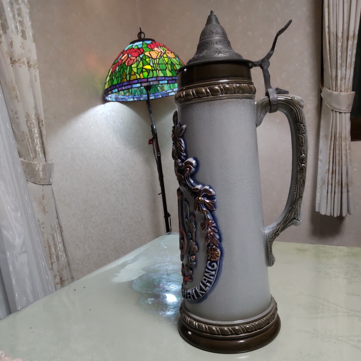  Germany made large beer mug Via mug ceramics made made of tin cover attaching Hand Made limited goods beer jug large 2L height approximately 40cm Vintage beautiful goods 