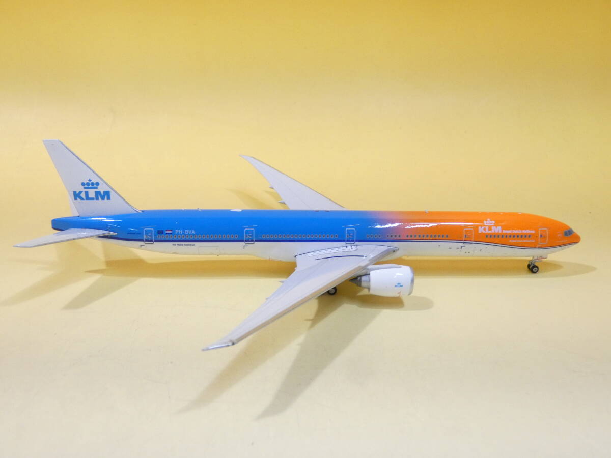 【中古】航空機 フェニックス 1/400 ボーイングBOEING 777-300ER PH-BVA KLM Royal Dutch Airlinesオランダ空港【模型】J4 S726の画像3