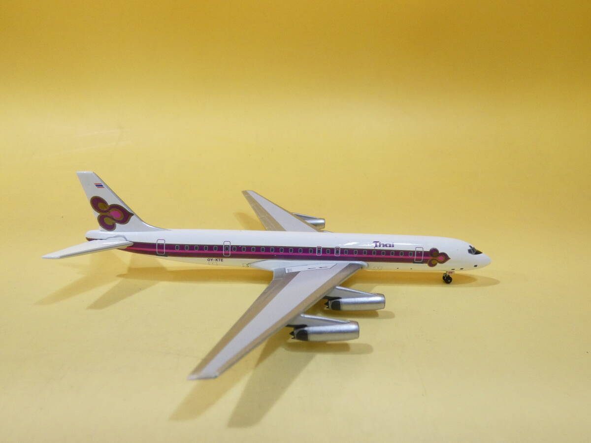 【中古】航空機　1/400　Aero Classics　DOUGLAS DC-8　AC81209　OY-KTE　Thai　 タイ【模型】J4 S754_画像3