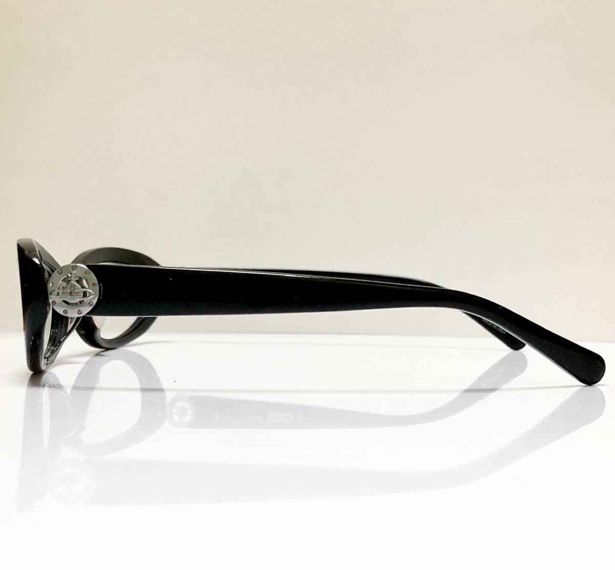 Vivienne Westwood ヴィヴィアン・ウエストウッド 黒メガネ イタリア製 | 正規新品 未使用 | 英国ブランド 丸ロゴ付き