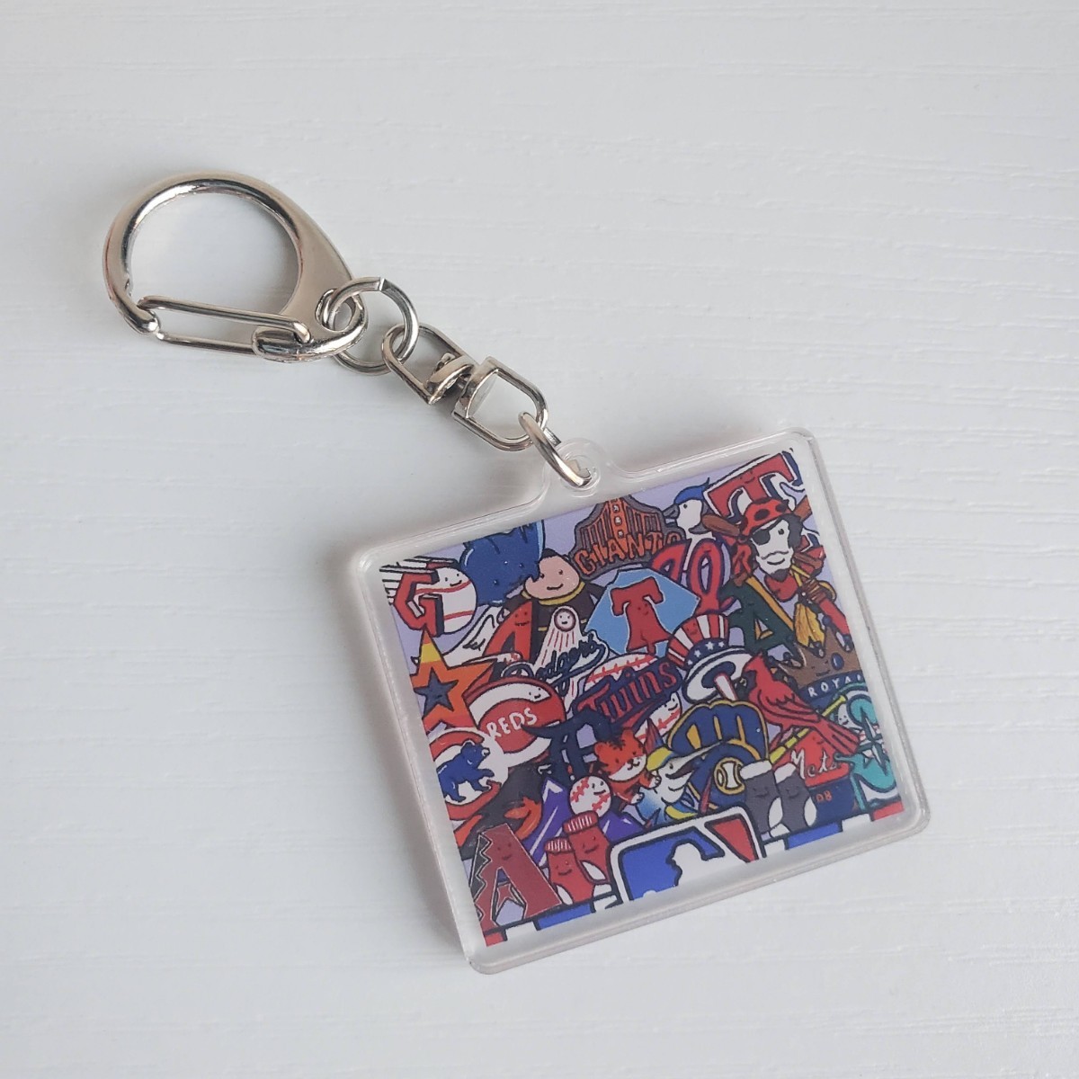 新品　MLB　野球チーム大家族　キーホルダー　可愛い　メジャーリーグ　大谷翔平　ロサンゼルス・エンゼルス　keychain　_画像1