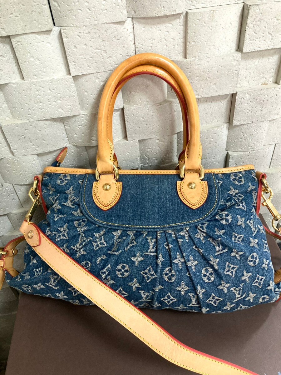 【新品同様】ルイヴィトン Louis Vuitton ネオカヴィMM 2WAYバッグ モノグラムデニム ブルー _画像2