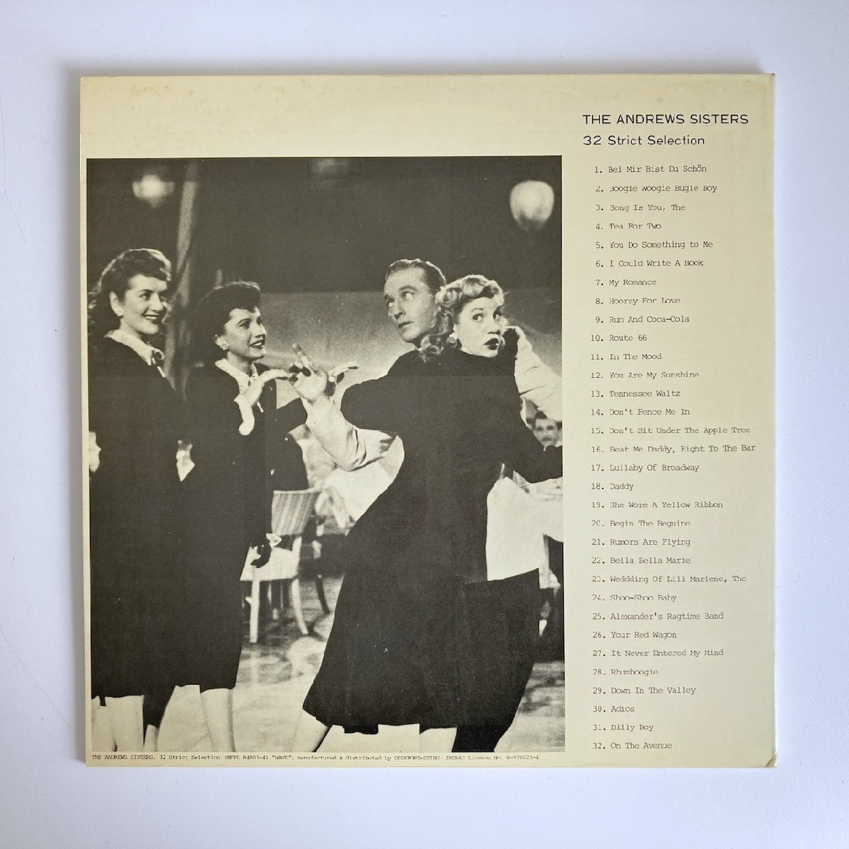 LP/ THE ANDREWS SISTERS / 32 STRICT SELECTION / アンドリューズ・シスターズ / 国内盤 2枚組 帯・ライナー WAVE MFPL84803/4 40329の画像2