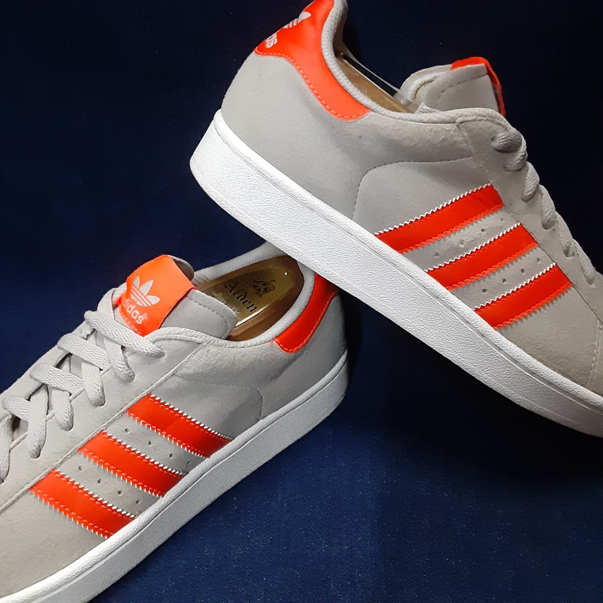  most price! superior article! reissue neon stripe! masterpiece archive design! Adidas campus 2 high class n back leather sneakers! gray! grey orange white 26.5cm