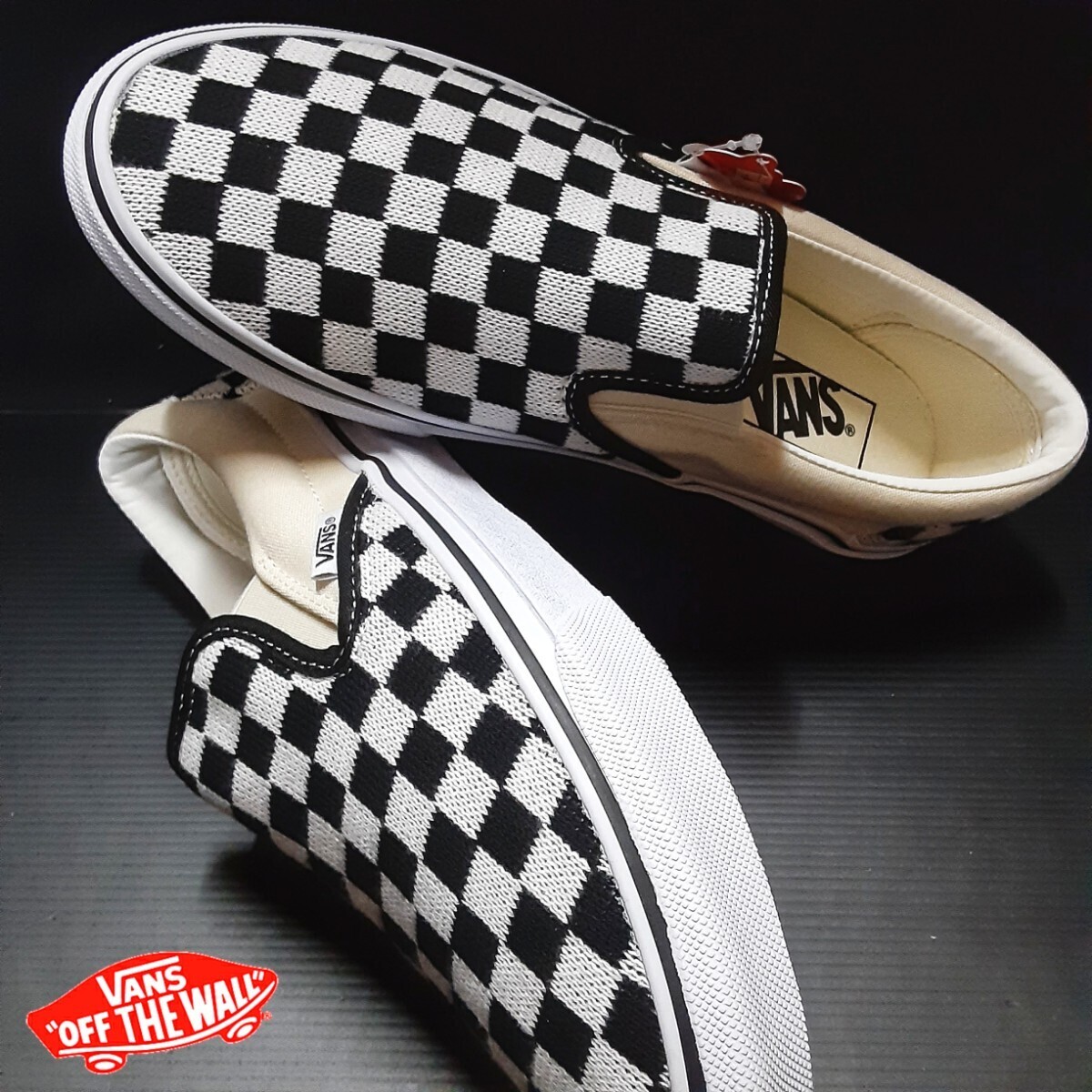 最値!新品!定7700円!名作ニットチェッカー!バンズ【VANS】CF クラシック スリッポン スニーカー!ブラック×ホワイト!黒白 希少24cm 箱付き_画像1