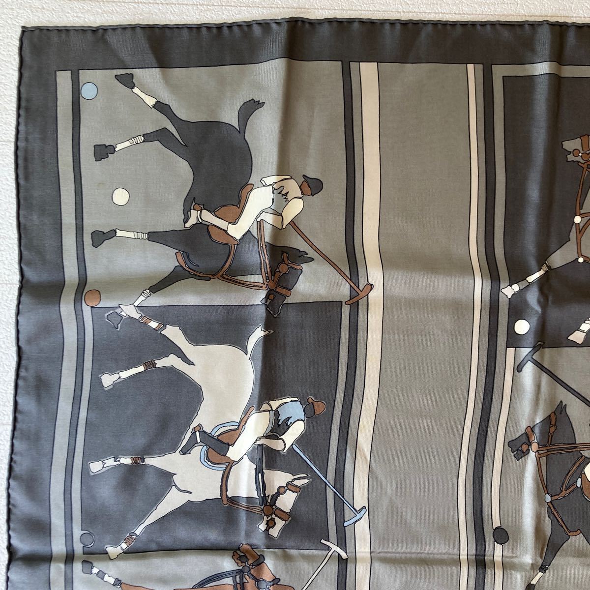 ディオール スカーフ ポロ 馬 グレー系 約76×76cmの画像3
